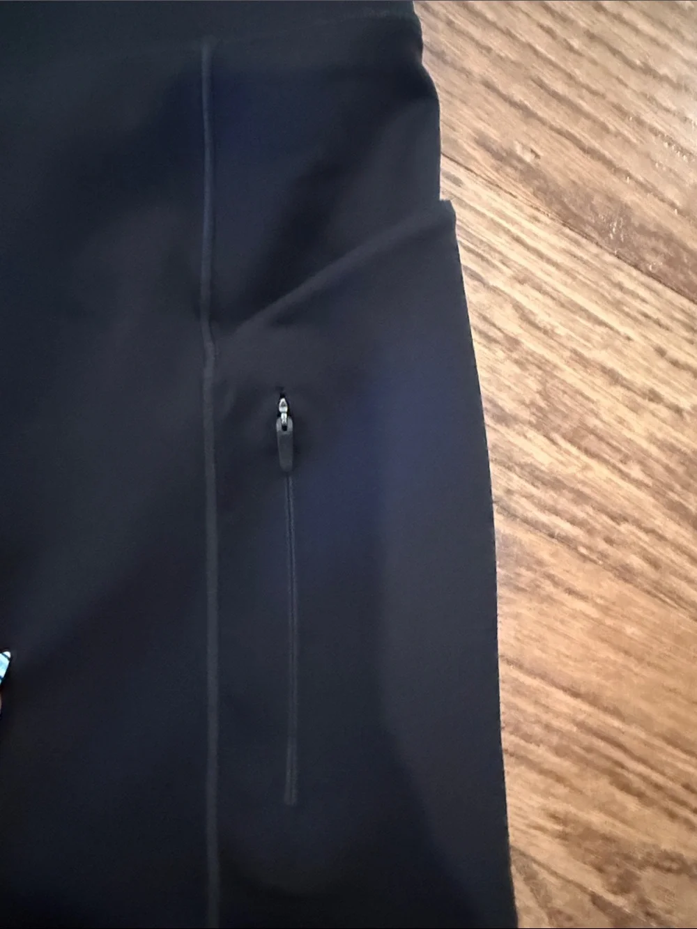 Nike Women’s Black Cropped Performance Leggings with Side Zip
